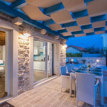 Willa Private Pool In Suko An Sukošan