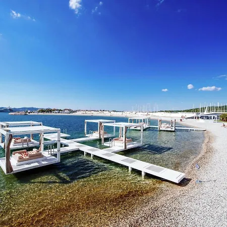 Private Pool In Suko An Willa Sukošan