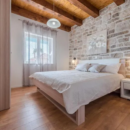 Private Pool In Suko An