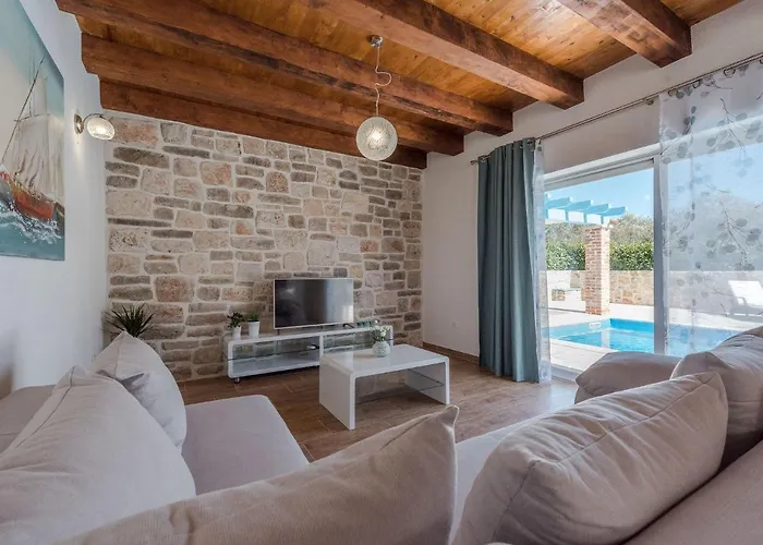 Villa Private Pool In Suko An