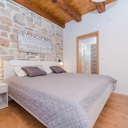 Private Pool In Suko An Villa *