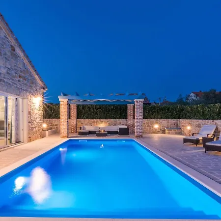 Modern In Suko An With Private Swimming Pool Villa