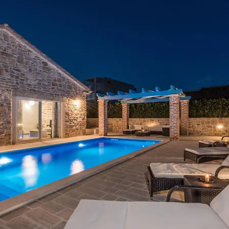 Villa Modern In Suko An With Private Swimming Pool