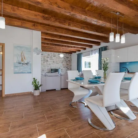 Modern In Suko An With Private Swimming Pool *
