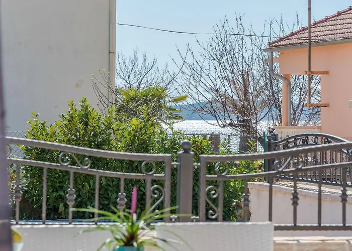 Private Pool In Suko An *