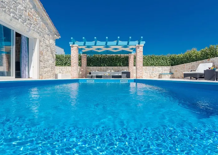 Private Pool In Suko An Βίλα Sukošan